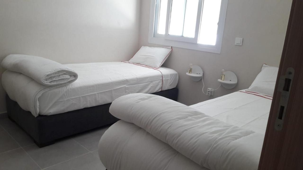 Appart. Luxueux avec piscine, cosy, bien situé Bouznika Exterior foto